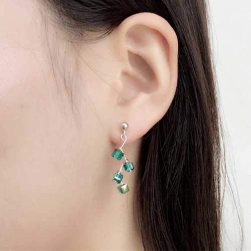 Trendy Sweet Square Tassels Drop Earrings for Girls Women