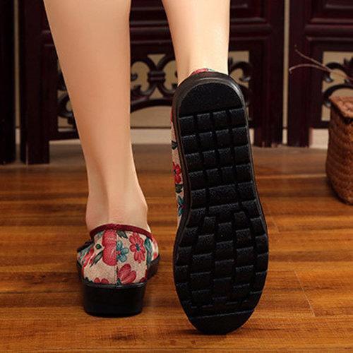 Cotton Fabric Flowers Round Toe Slip On Soft Flat Shoes
