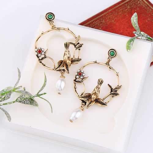 Trendy Vivid Pearl Earrings with Bird on The Tree Irregular