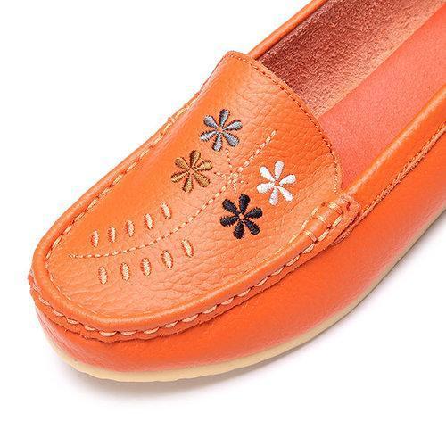 Flower Embroidery Leather Soft Comfortable Casual Slip On Flat Shoes