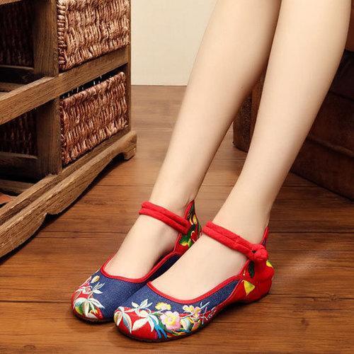 Embroidered Flower Buckle Retro Mary Jane Casual Shoes