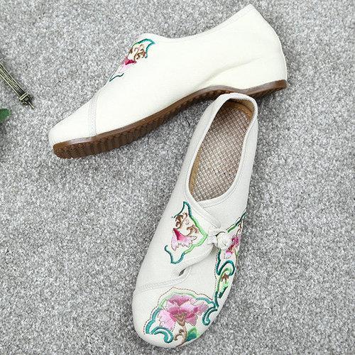 Flower Embroidered Old Peking National Wind Canvas Soft Sole Loafers