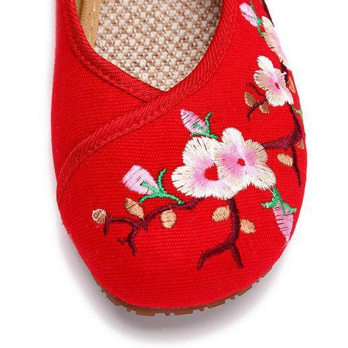 Embroidered Floral Print Canvas Slip On Retro Lazy Shoes