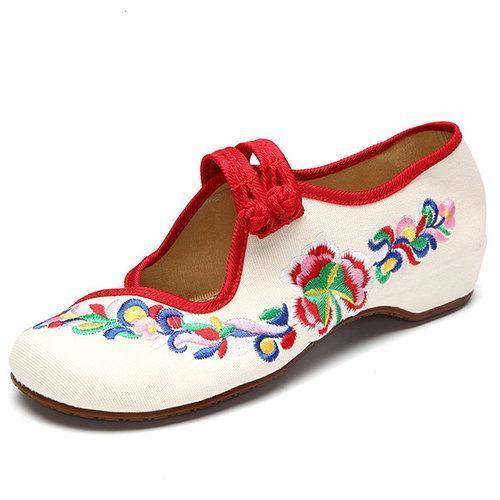 Flower Embroidered Chinese Knot Slip On Retro Flat Loafers