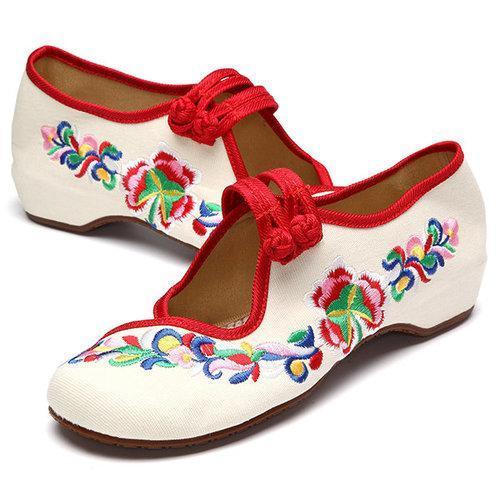 Flower Embroidered Chinese Knot Slip On Retro Flat Loafers