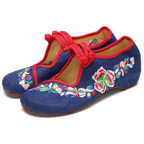 Flower Embroidered Chinese Knot Slip On Retro Flat Loafers