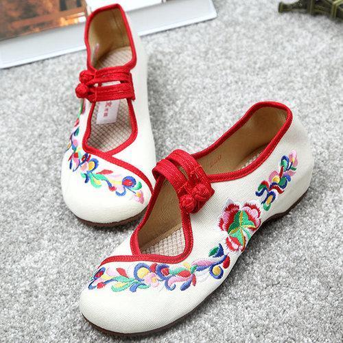 Flower Embroidered Chinese Knot Slip On Retro Flat Loafers